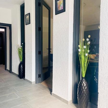 Modern Apartment With Fireplace & Stylish Kitchen Kanfanar Dış mekan fotoğraf